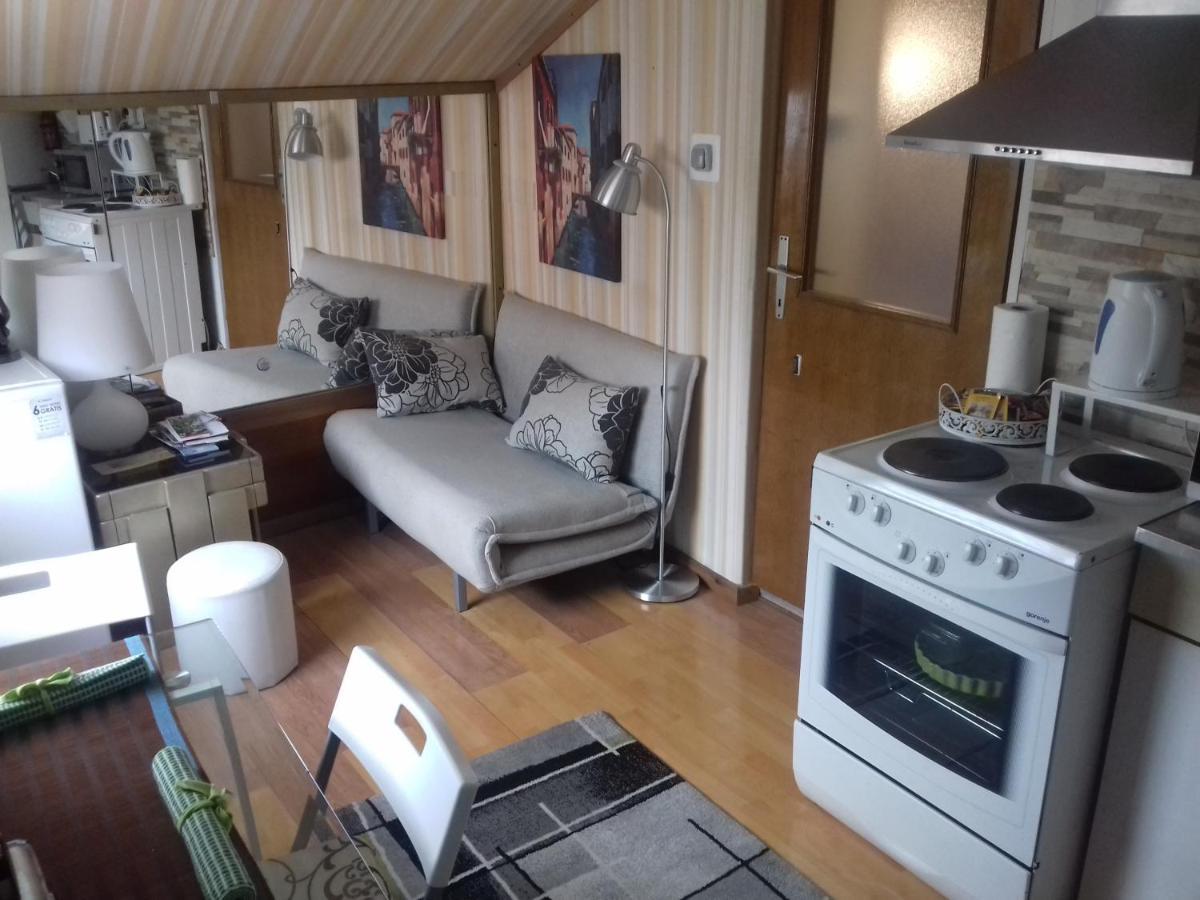 Apartment " Studio Green " Free Parking, Self Check-In 자그레브 외부 사진