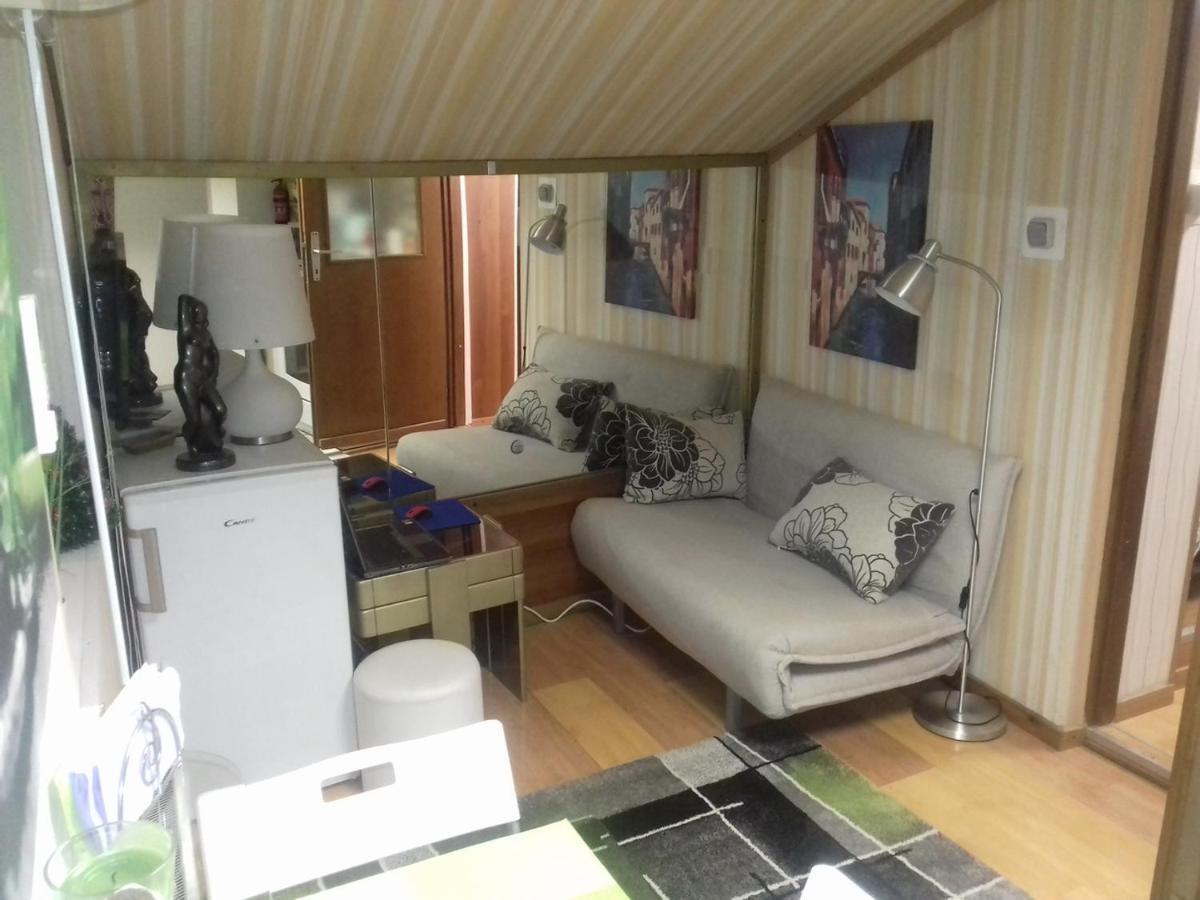 Apartment " Studio Green " Free Parking, Self Check-In 자그레브 외부 사진